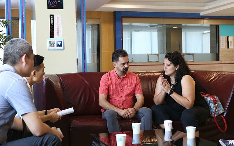 Beike staff with the Ovidiu in the treatment facility
